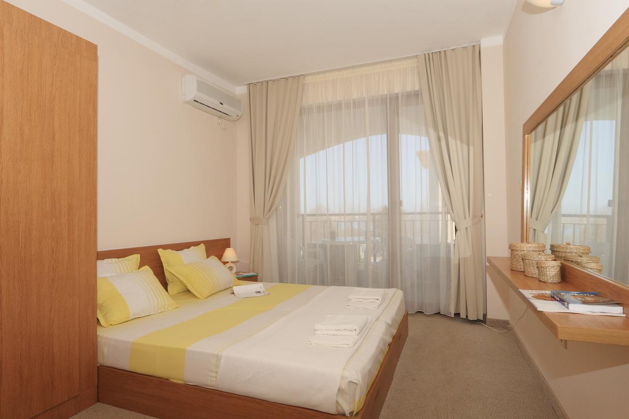 Bay Apartments Sozopol Exteriör bild